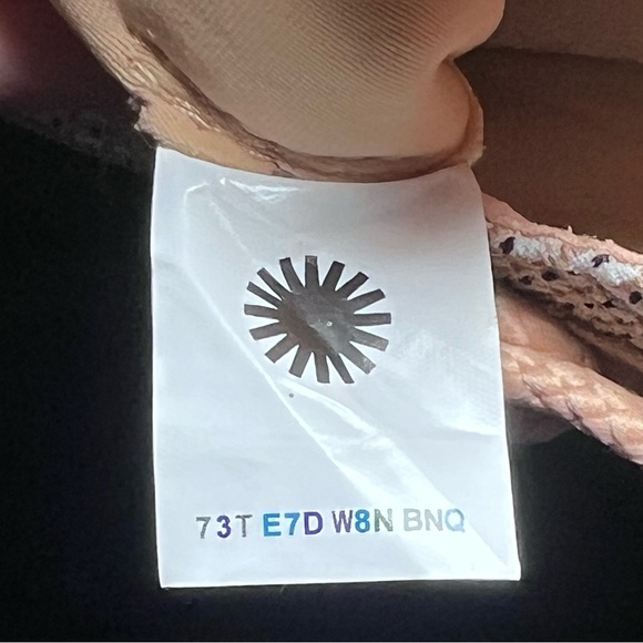 UGG Marin Mega Lace Sneakers - Picture 14 of 16